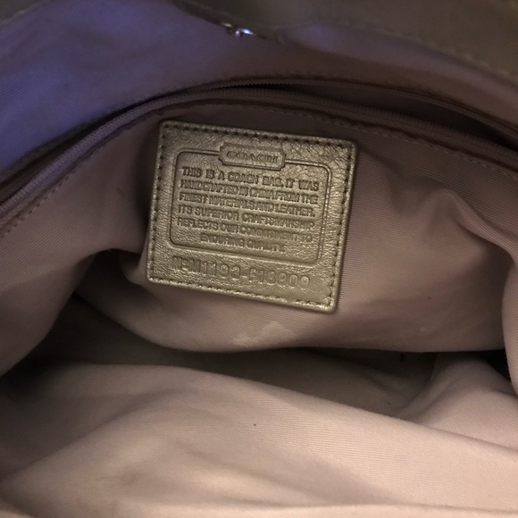 Silver Signature Print Coach Shoulder Bag - Picture 6 of 6